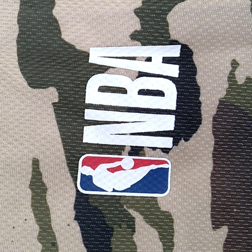 NBA Green Camo Men's Tank Top ( M) - Picture 3 of 10